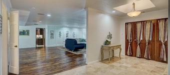  Luxurious Home - Family Game Room/ Huge Patio