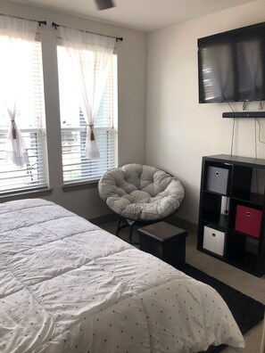 1 bedroom, iron/ironing board, WiFi, bed sheets