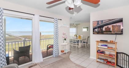 Saltwater - Pet friendly, Waterfront!