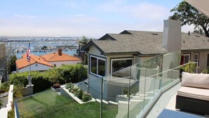 Unclassified image, 4 of 54, button - Bayview Paradise (San Diego)