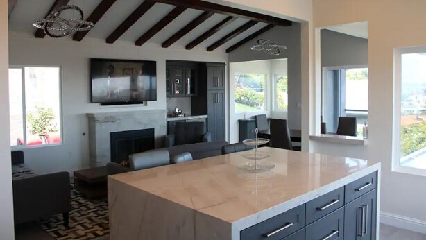 Unclassified image, 1 of 54, button - Bayview Paradise (San Diego)