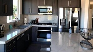 Unclassified image, 3 of 54, button - Bayview Paradise (San Diego)