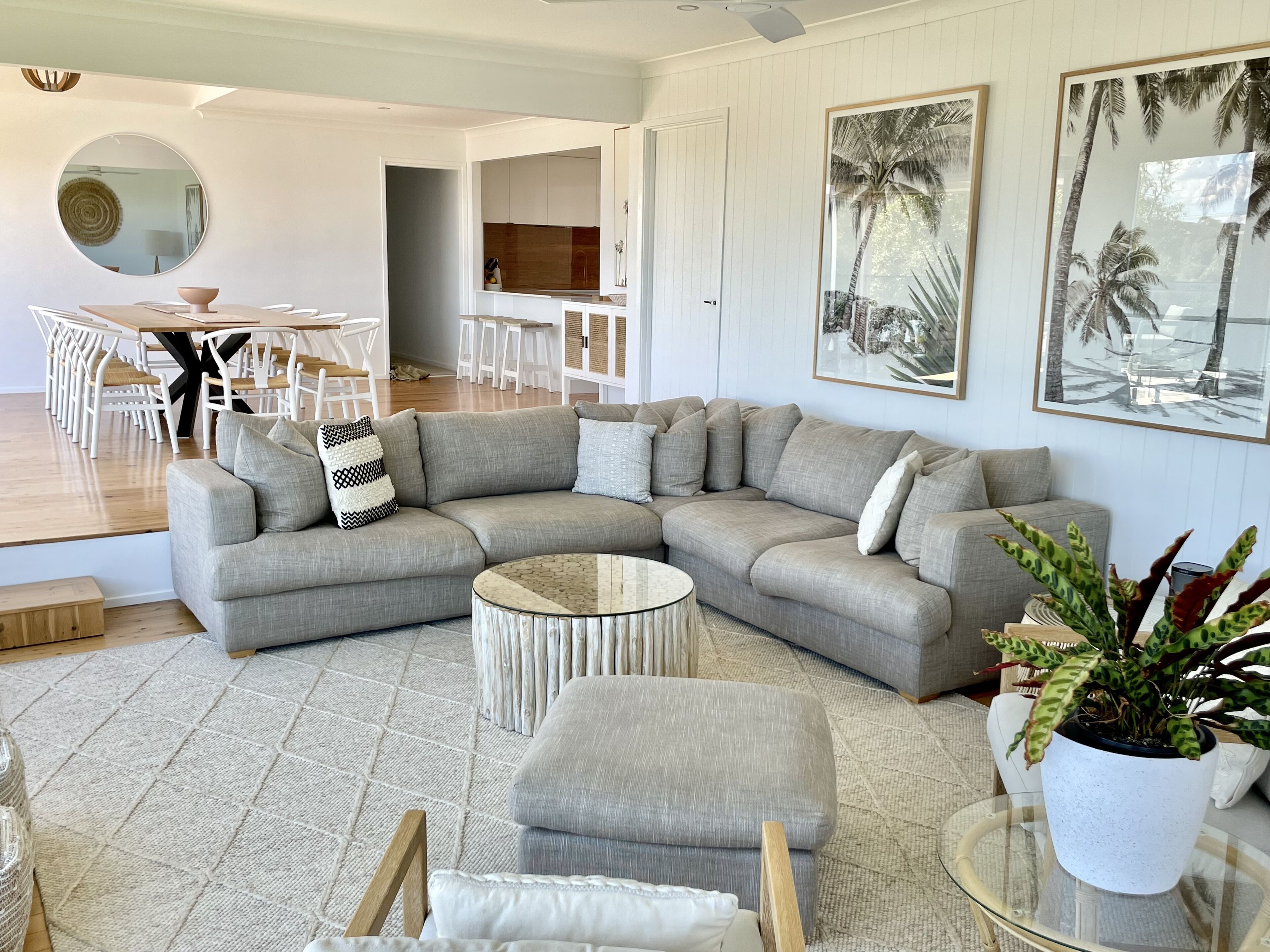 Front lounge open plan dining