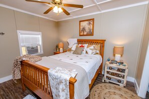 5 bedrooms, free WiFi, bed sheets