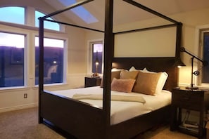 3 bedrooms, iron/ironing board, travel cot, WiFi