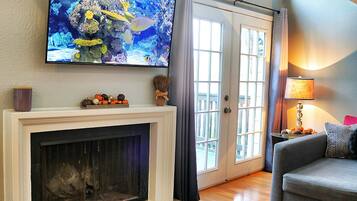 TV connectée, cheminée