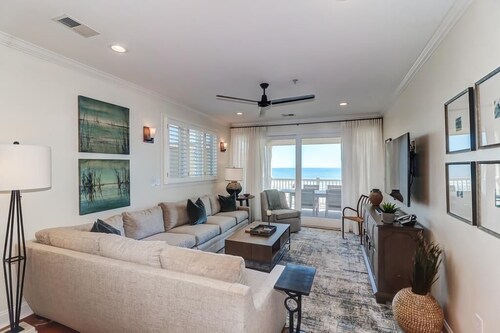 Penthouse Condo Panoramic Ocean Views & Beach Access Across the Street - OPV 301