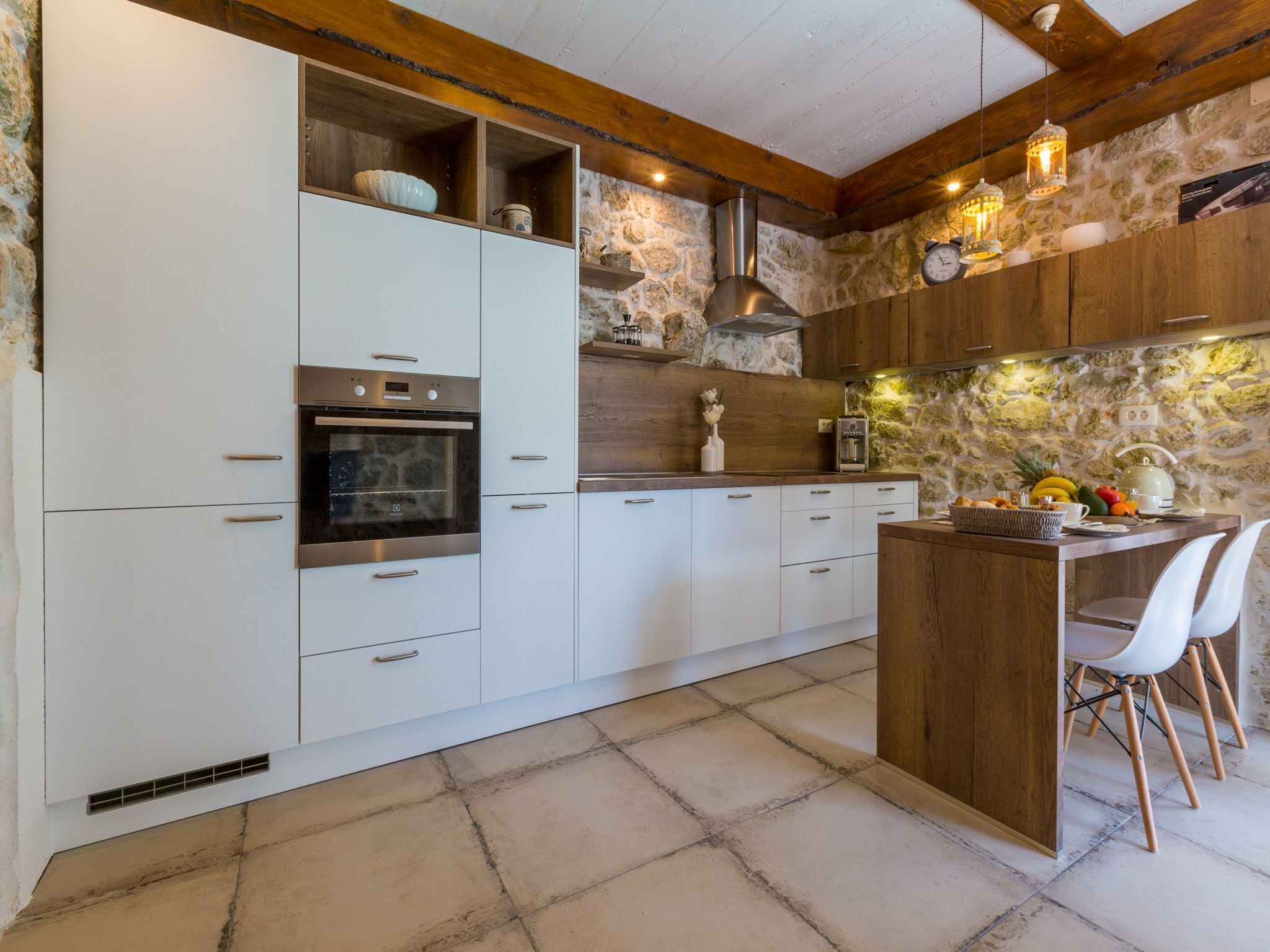 Villa | Eigene Küche | Kühlschrank, Mikrowelle, Ofen, Herdplatte