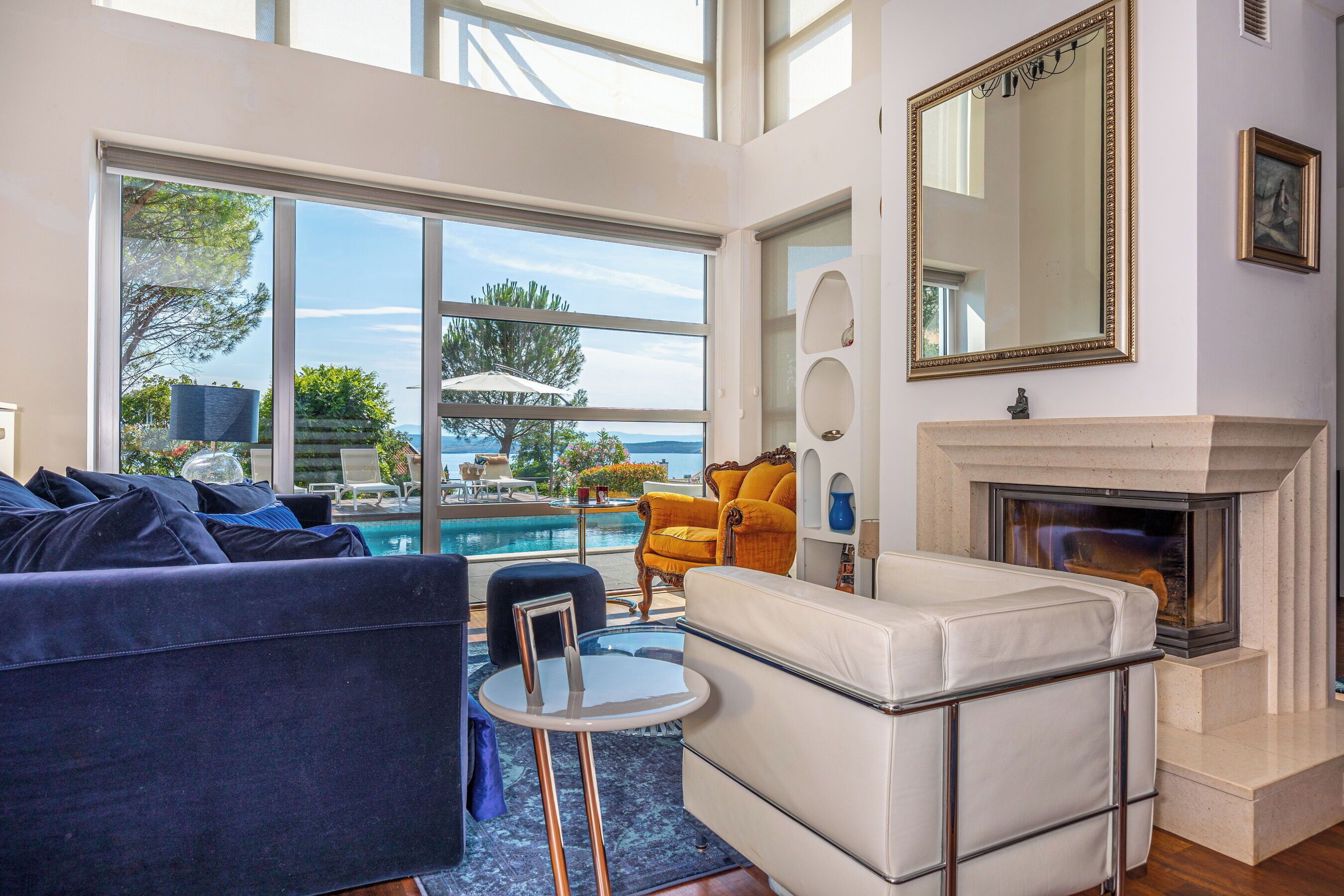 Villa | Living room | Fireplace