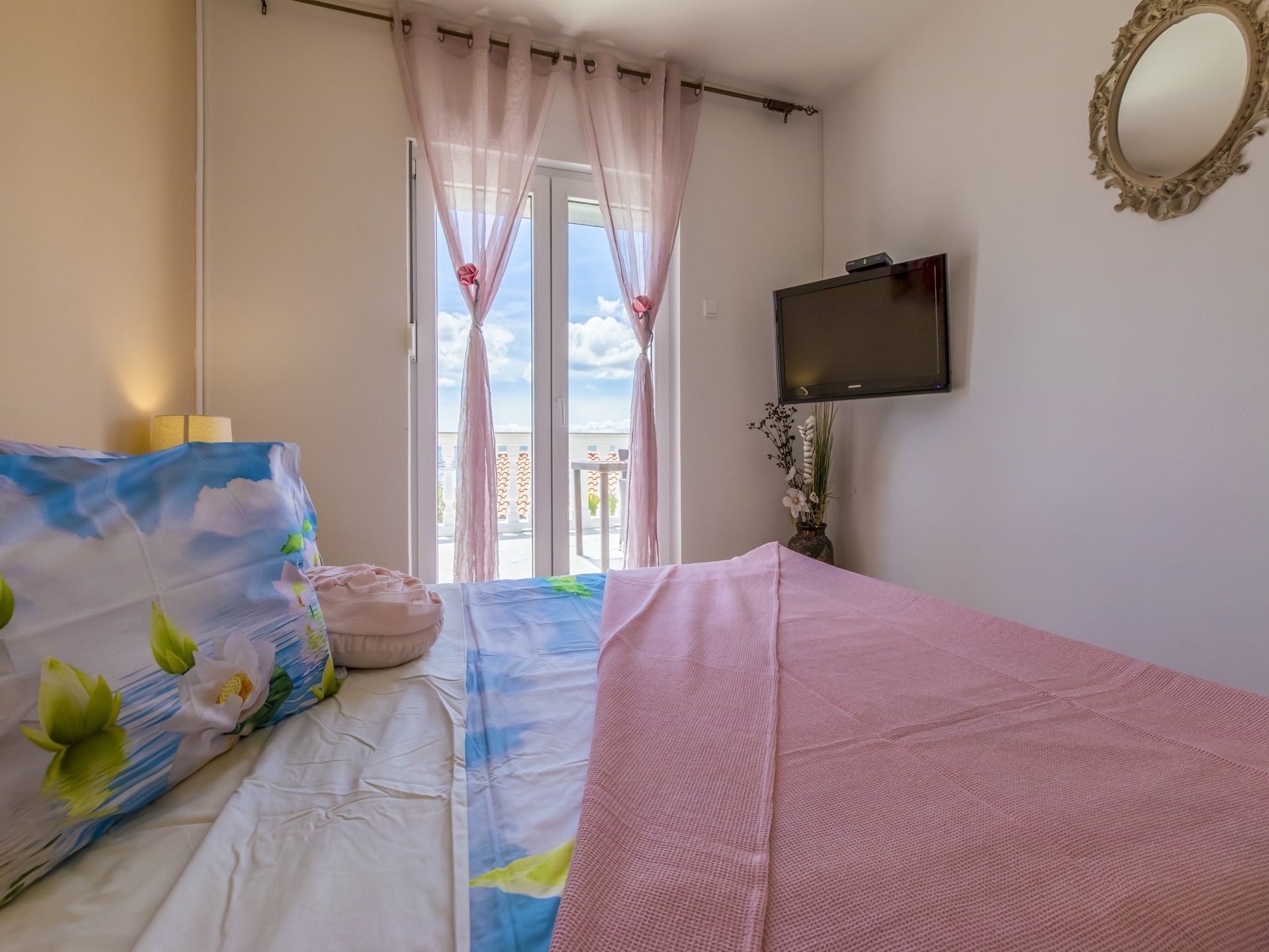 Villa | Iron/ironing board, free WiFi