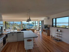 Interior - 35 Vista Drive Mallacoota (Mallacoota)