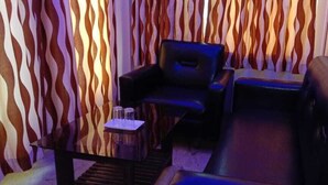 Unclassified image, 4 of 16, button - Hotel Golden Dust (Brahmagiri)