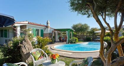 Villa Rosa with swimming pool