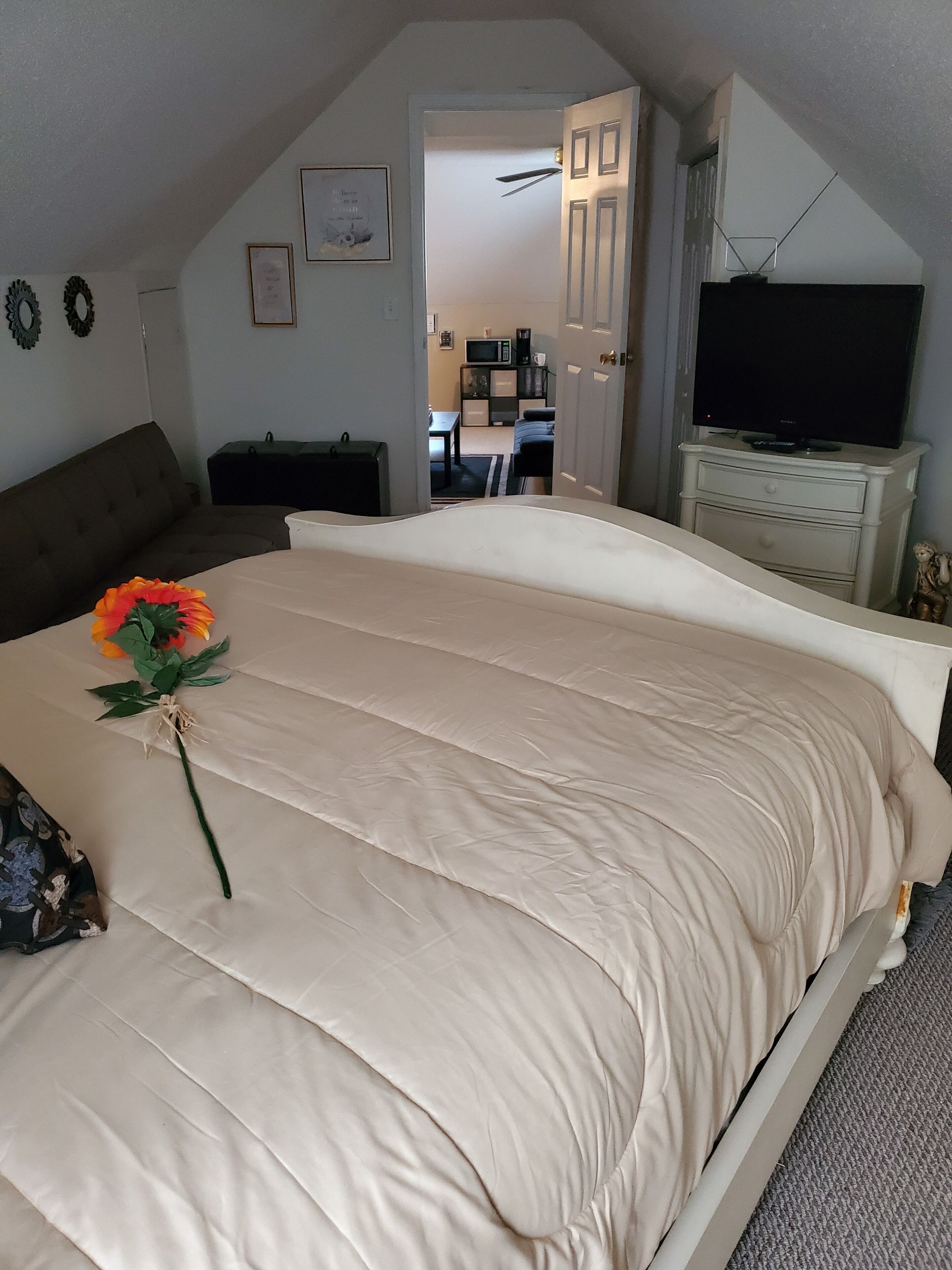 1 chambre, fer et planche à repasser, Wi-Fi gratuit, draps fournis