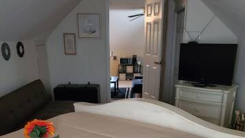 1 chambre, fer et planche Ă repasser, Wi-Fi gratuit, draps fournis