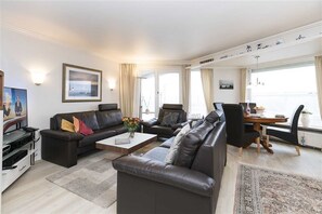 Immagine non classificata, 3 di 16, pulsante