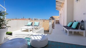 Doppelzimmer (Darsena Sunset Suite II) | Terrasse/Patio
