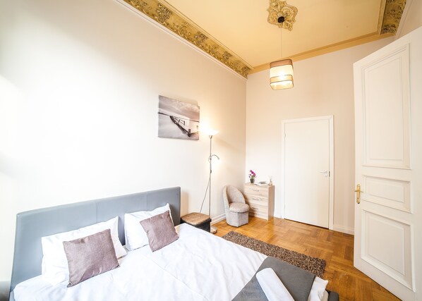 1 bedroom, iron/ironing board, free WiFi, bed sheets