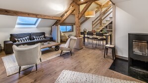 Living area - Elegant duplex apartment in the heart of Méribel, close to slopes (Méribel)