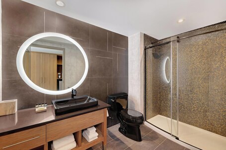 Element New York Wood Ridge - Image 10