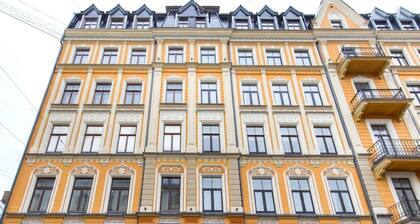 Spacious 2 bedroom apartment in very centr of Riga