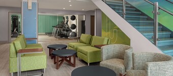 Holiday Inn Express & Suites Woodside LaGuardia Airport by IHG