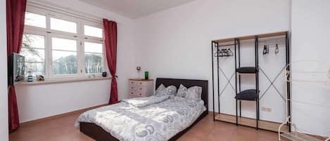 1 多间卧室、WiFi、床单