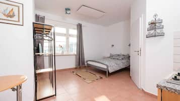 1 habitación, wifi y ropa de cama