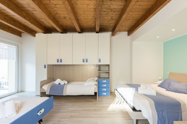 1 bedroom, iron/ironing board, free WiFi, bed sheets