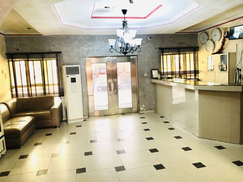 Nippon Diamond Suites