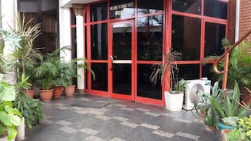Façana frontal de l'allotjament