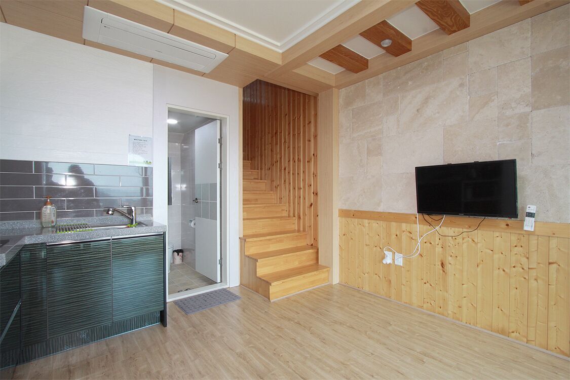 Room (Bed Type or Korean Ondol Type) | Living area