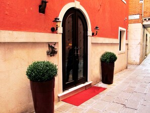 Property entrance - Residenza Grunwald (Venice)