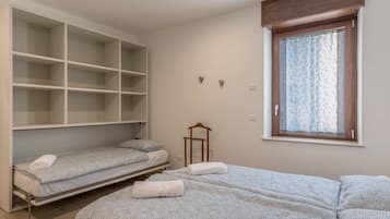 3 Schlafzimmer, Bügeleisen/Bügelbrett, kostenloses WLAN, Bettwäsche