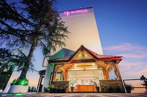 Facciata della struttura