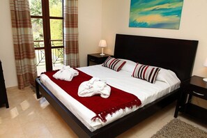 3 chambres, fer et planche à repasser, Wi-Fi gratuit, draps fournis