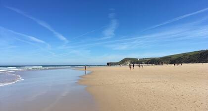 Charming 2-bedroom apartment with private bathroom