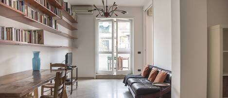 Apartemen, 1 kamar tidur | Area keluarga | TV layar datar