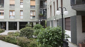 Exterior - Gorgeous and Peaceful Apartment near metro stop (Milan)