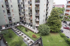 Exterior - Gorgeous and Peaceful Apartment near metro stop (Milan)