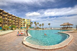 Indoor pool, outdoor pool