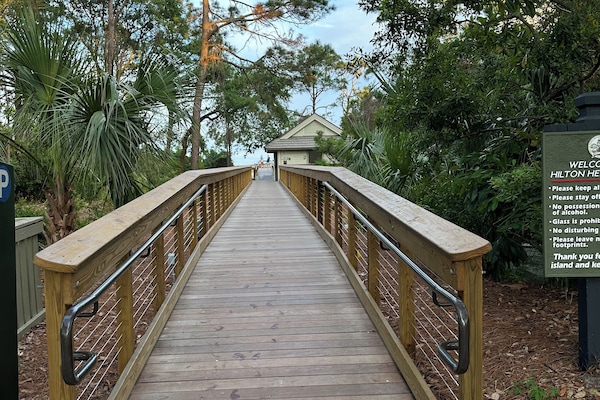 Newly remodeled beach park is an easy 4 minute walk away from villa