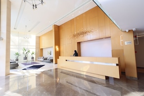 Reception - Heaven Prestige Hotel (Kfar Yassine)