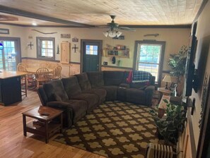 TV, fireplace - Large Cozy House in the Woods .Few minutes from Lake George and Gore mountain  (Chestertown)