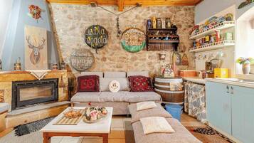 TV, fireplace, offices