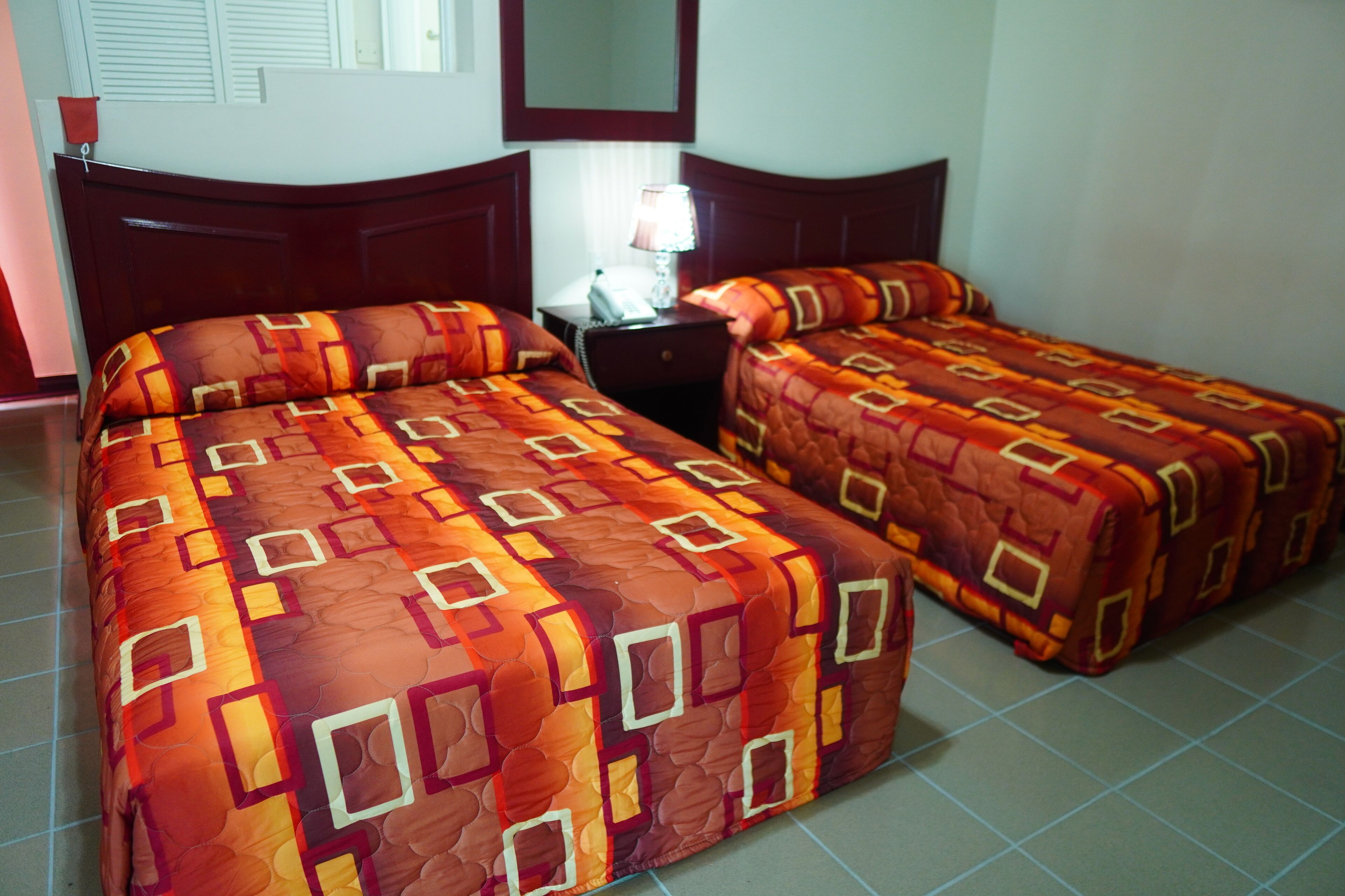 Photo - Regency Suites Hotel