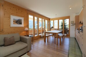 Flat-screen TV, fireplace, DVD player - Chalet Bella Vista 2 (Lauterbrunnen)