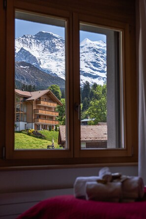 3 Schlafzimmer, Bügeleisen/Bügelbrett, Babybetten, kostenloses WLAN