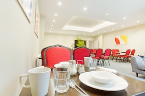 Restaurant - Civic Hotel (Hounslow)