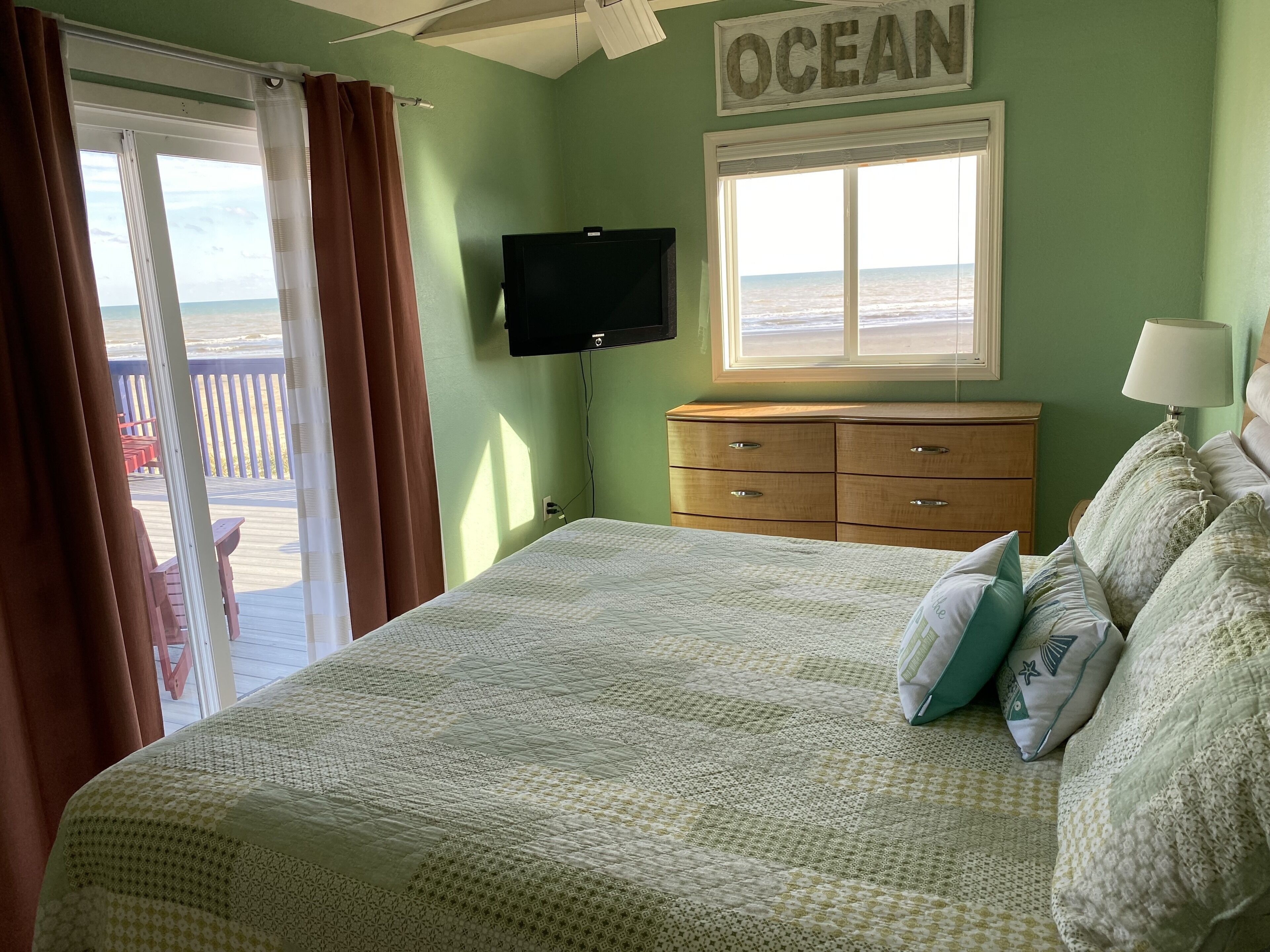 5 habitaciones, tabla de planchar con plancha y wifi gratis 